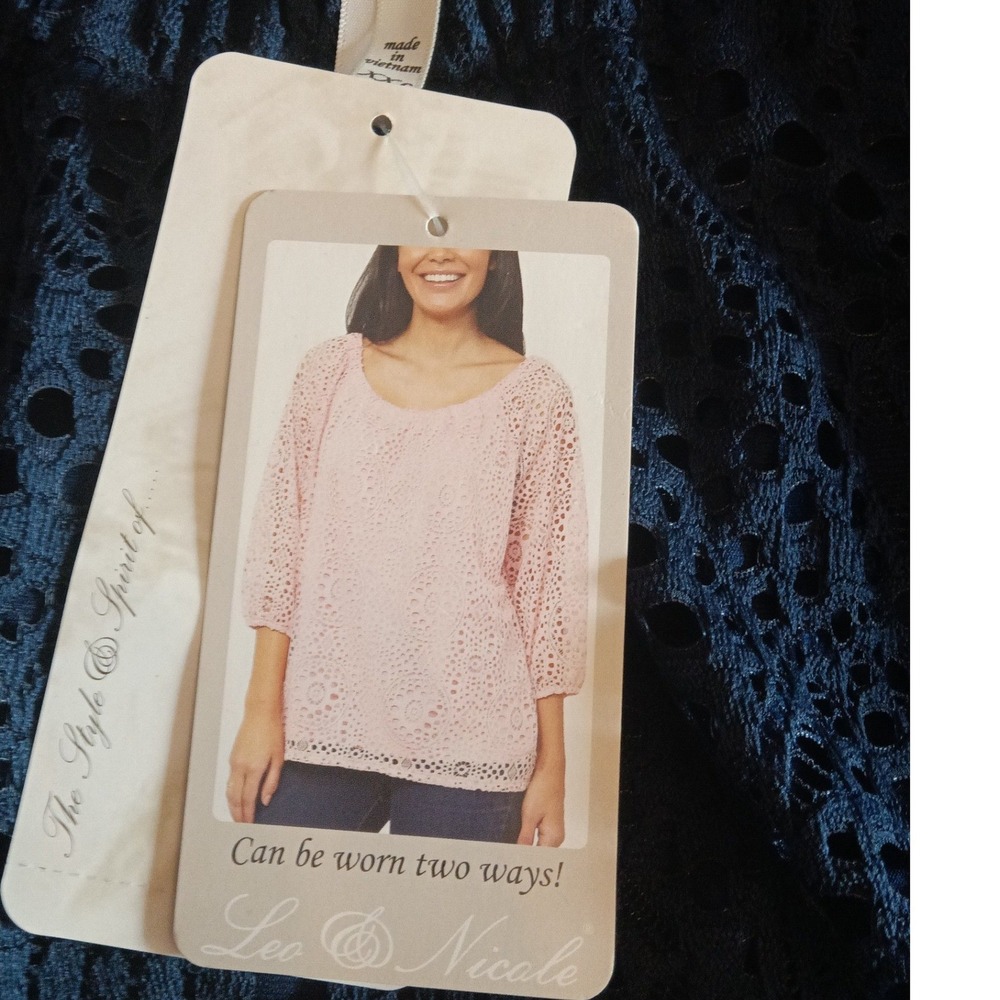 Leo & Nicole Admiral Navy Eyelet Lace Convertible Blouse XXL NWT - Picture 7 of 13